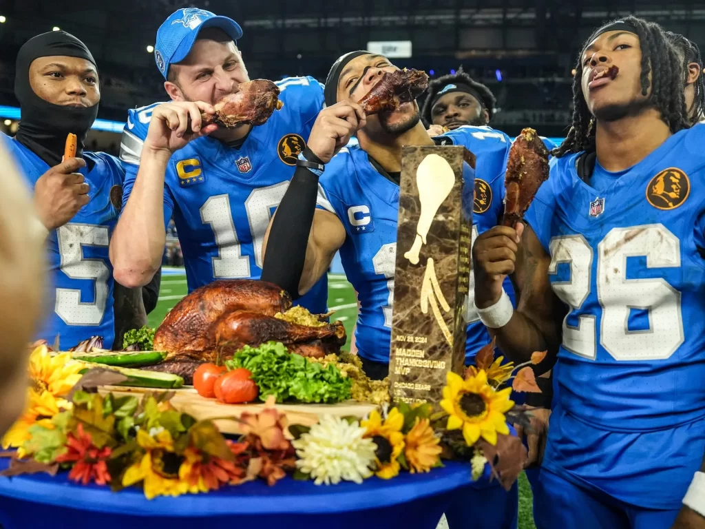 Thanksgiving Day Football