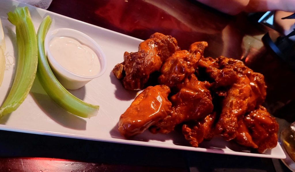 Best Wings Panama City Beach: The Ultimate Flavor Guide longboard